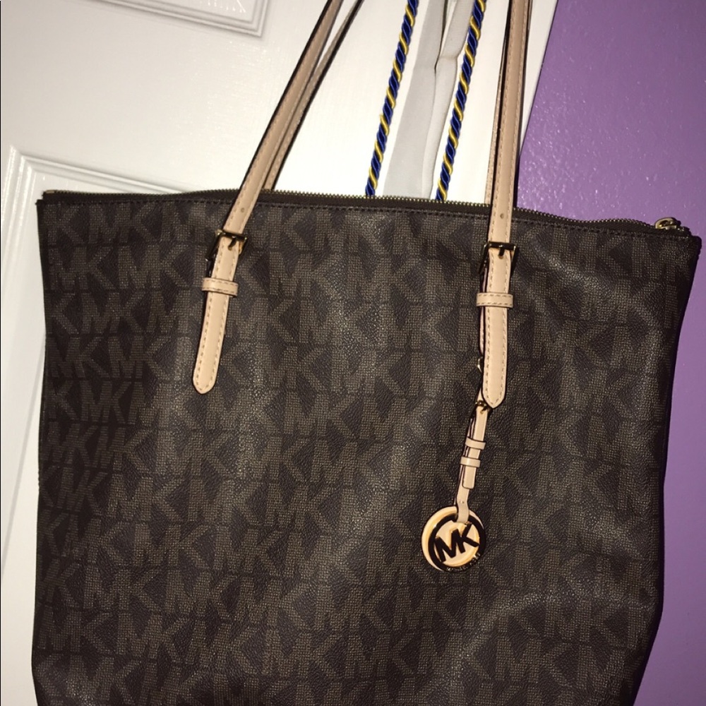 Micheal kors Handbag / tote